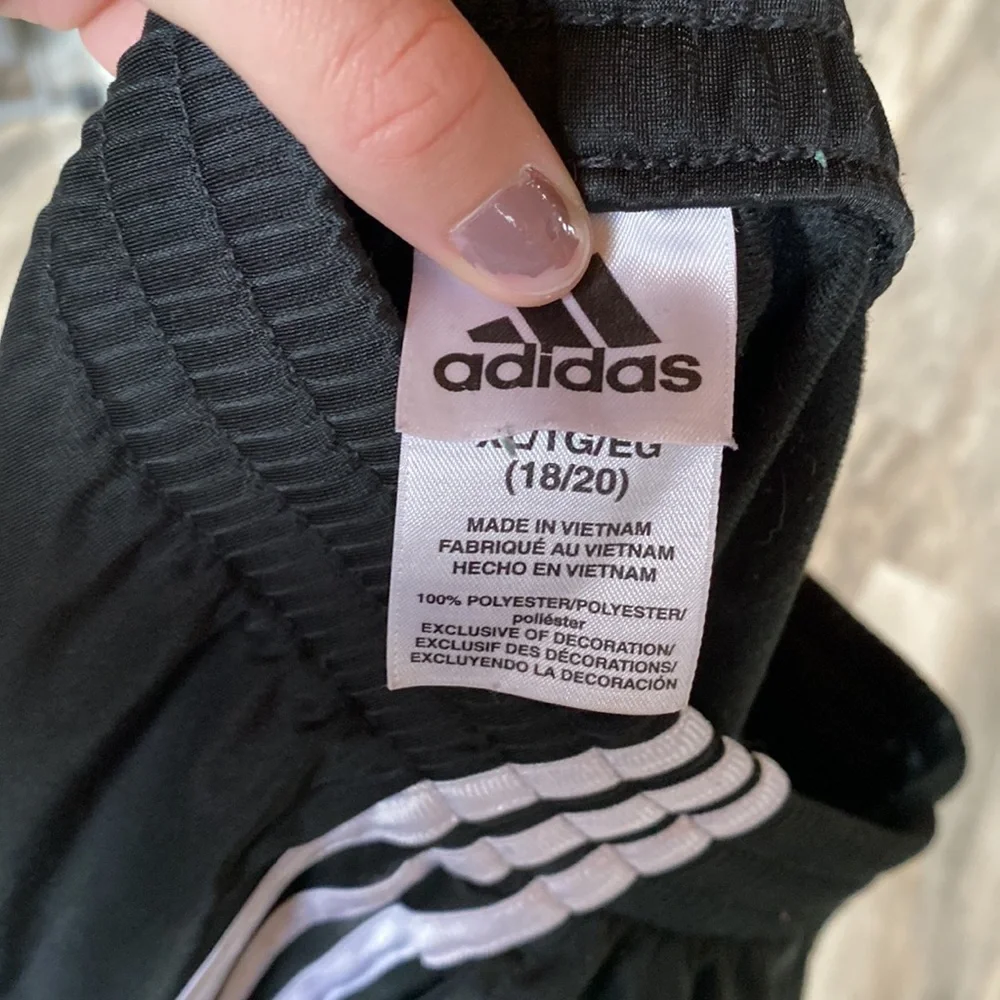 Youth Boys Adidas Tall Sweatpants, Size XL - Picture 3 of 7